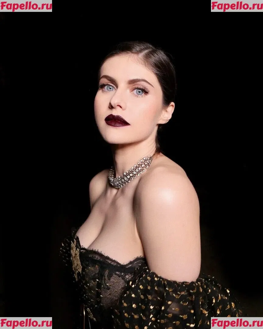 Alexandra Daddario Onlyfans Photo Gallery 