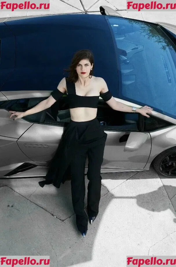 Alexandra Daddario Onlyfans Photo Gallery 