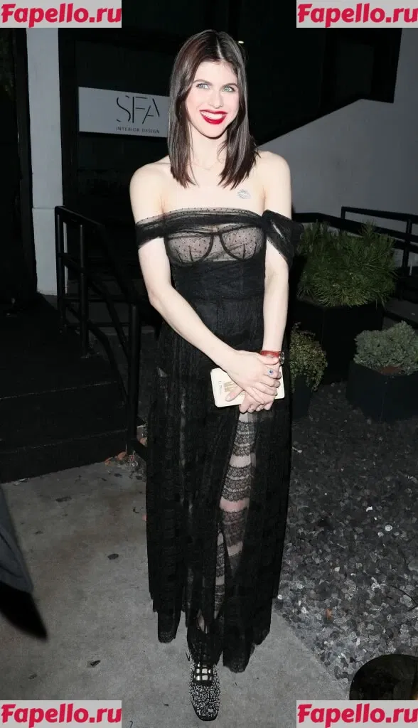 Alexandra Daddario Onlyfans Photo Gallery 