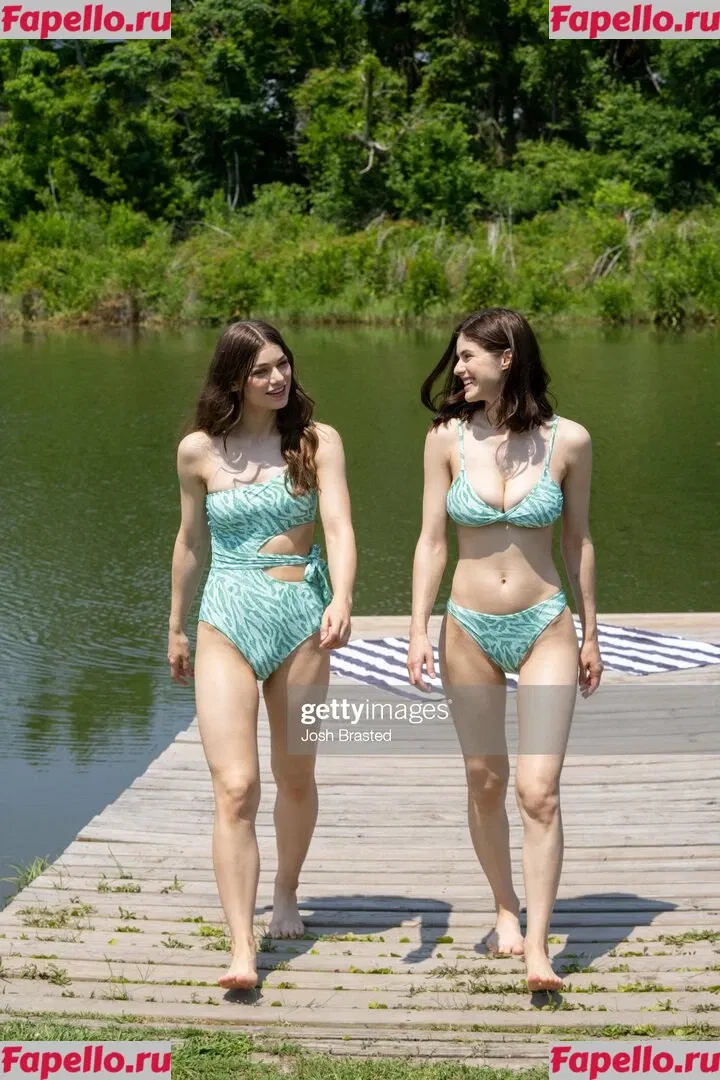 Alexandra Daddario Onlyfans Photo Gallery 