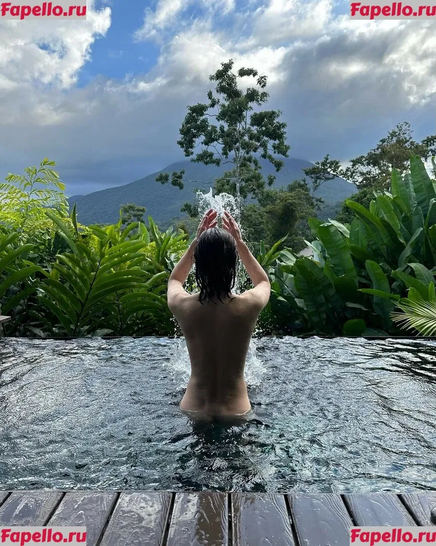 Alexandra Daddario Onlyfans Photo Gallery 