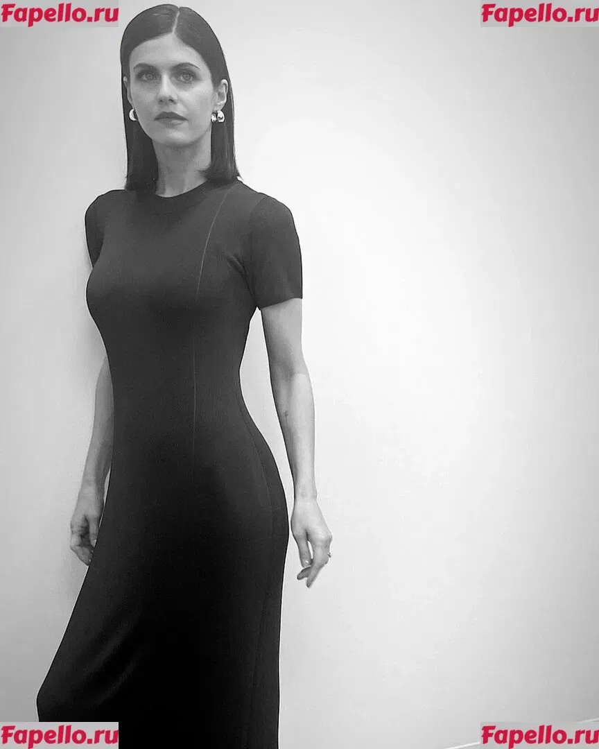 Alexandra Daddario Onlyfans Photo Gallery 