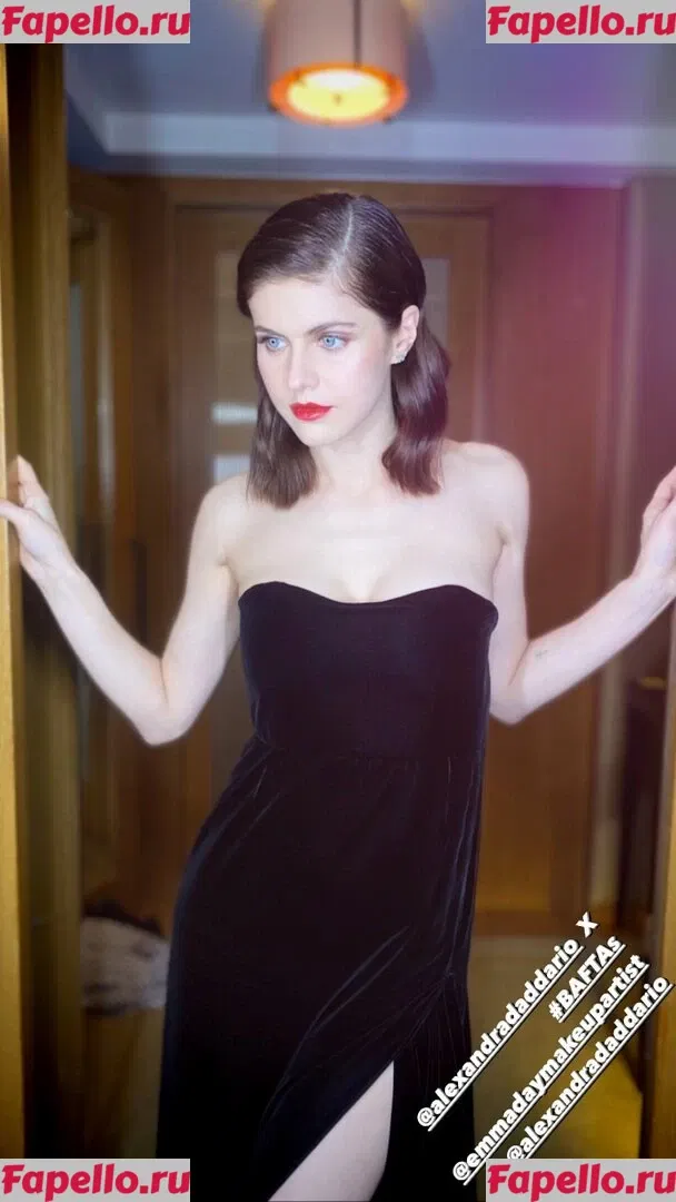 Alexandra Daddario Onlyfans Photo Gallery 