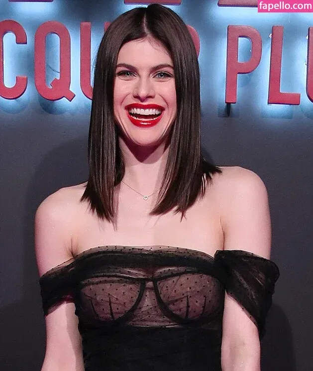Alexandra Daddario Onlyfans Photo Gallery 