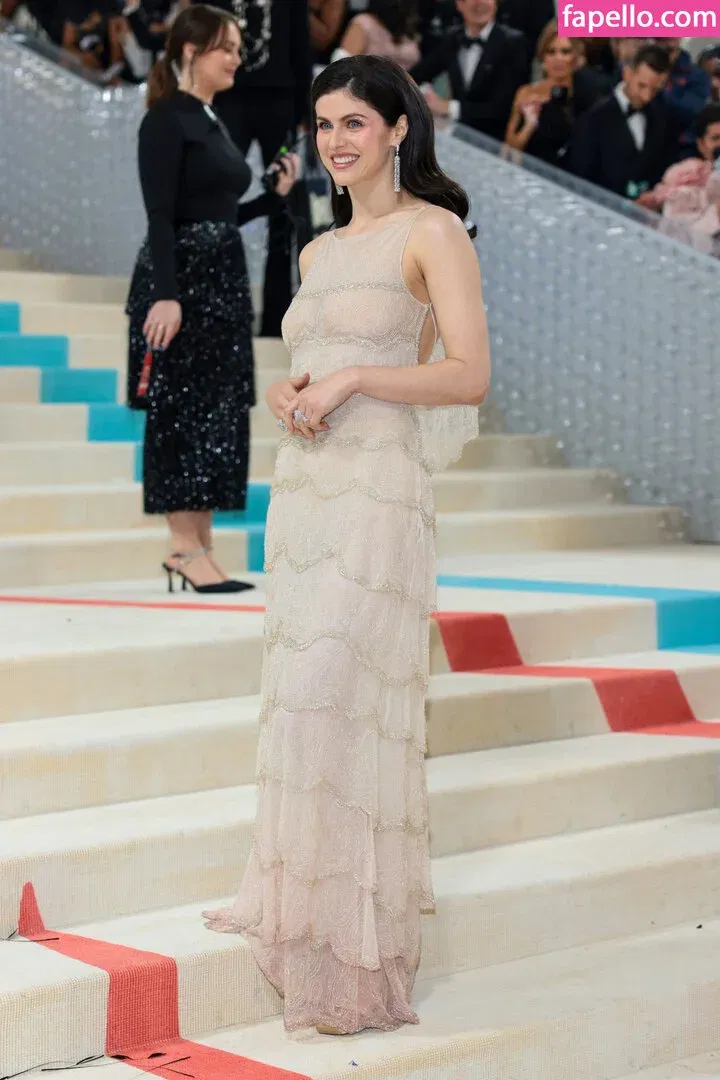 Alexandra Daddario Onlyfans Photo Gallery 