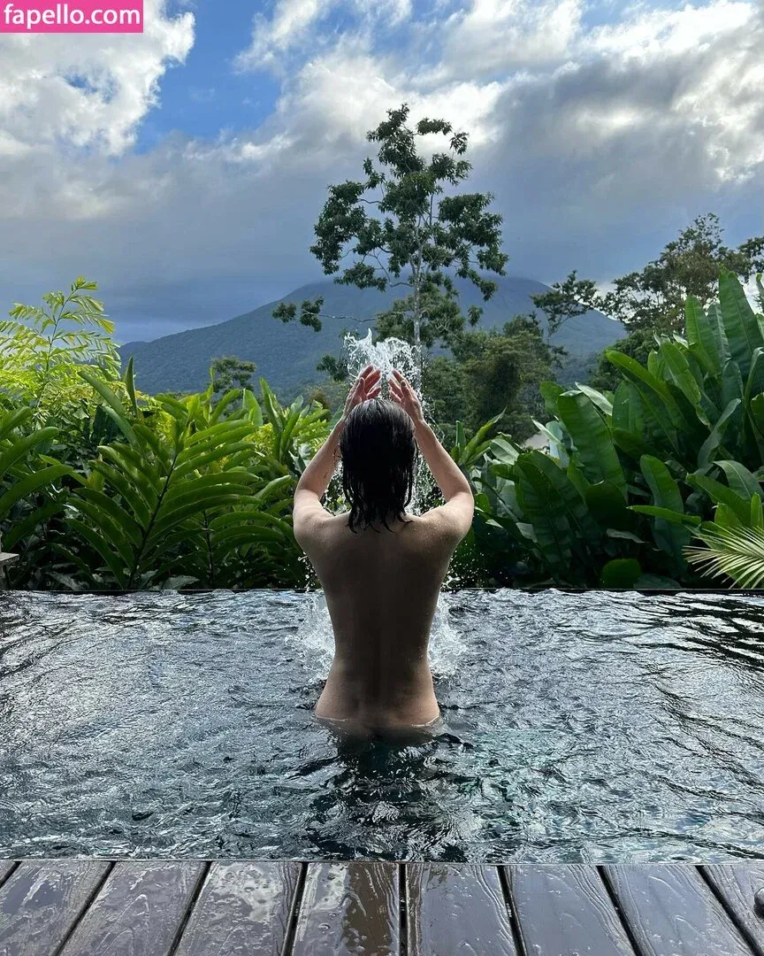 Alexandra Daddario Onlyfans Photo Gallery 