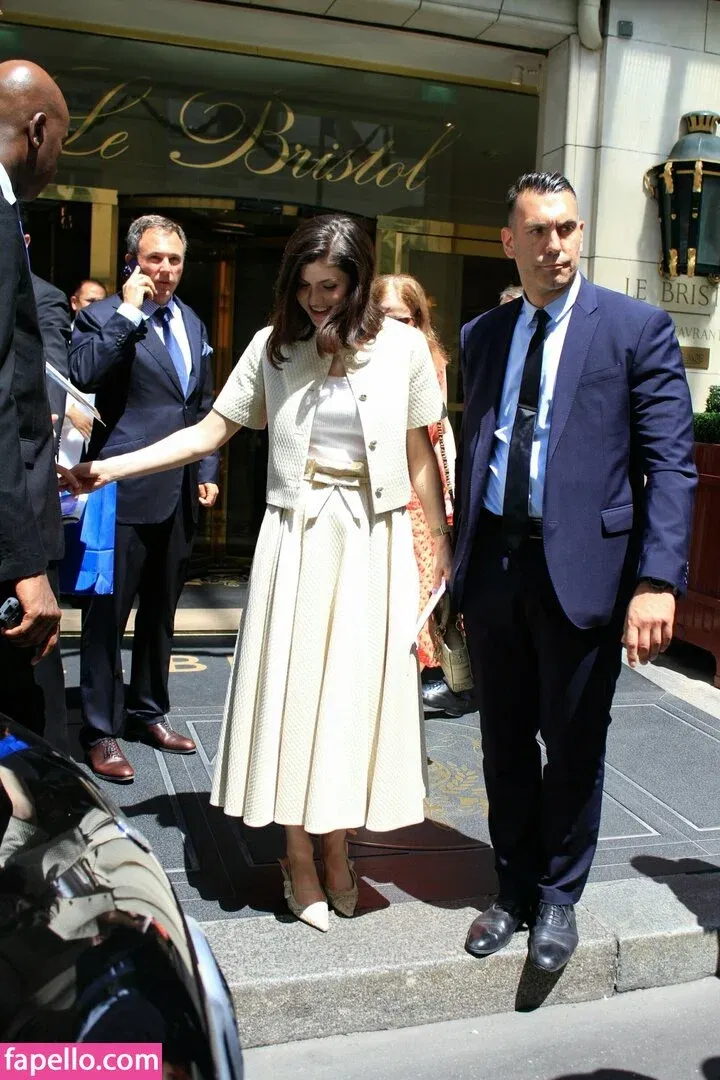 Alexandra Daddario Onlyfans Photo Gallery 