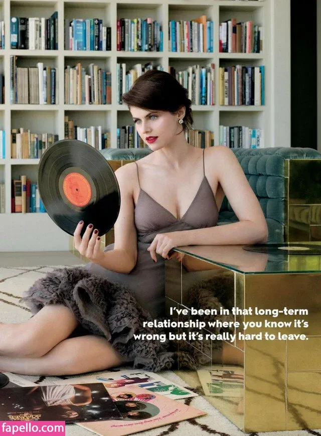 Alexandra Daddario Onlyfans Photo Gallery 