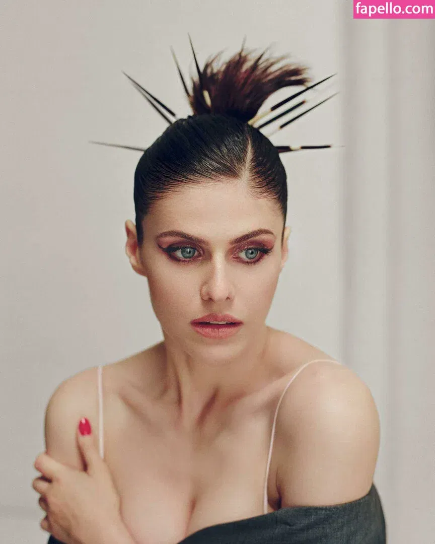 Alexandra Daddario Onlyfans Photo Gallery 