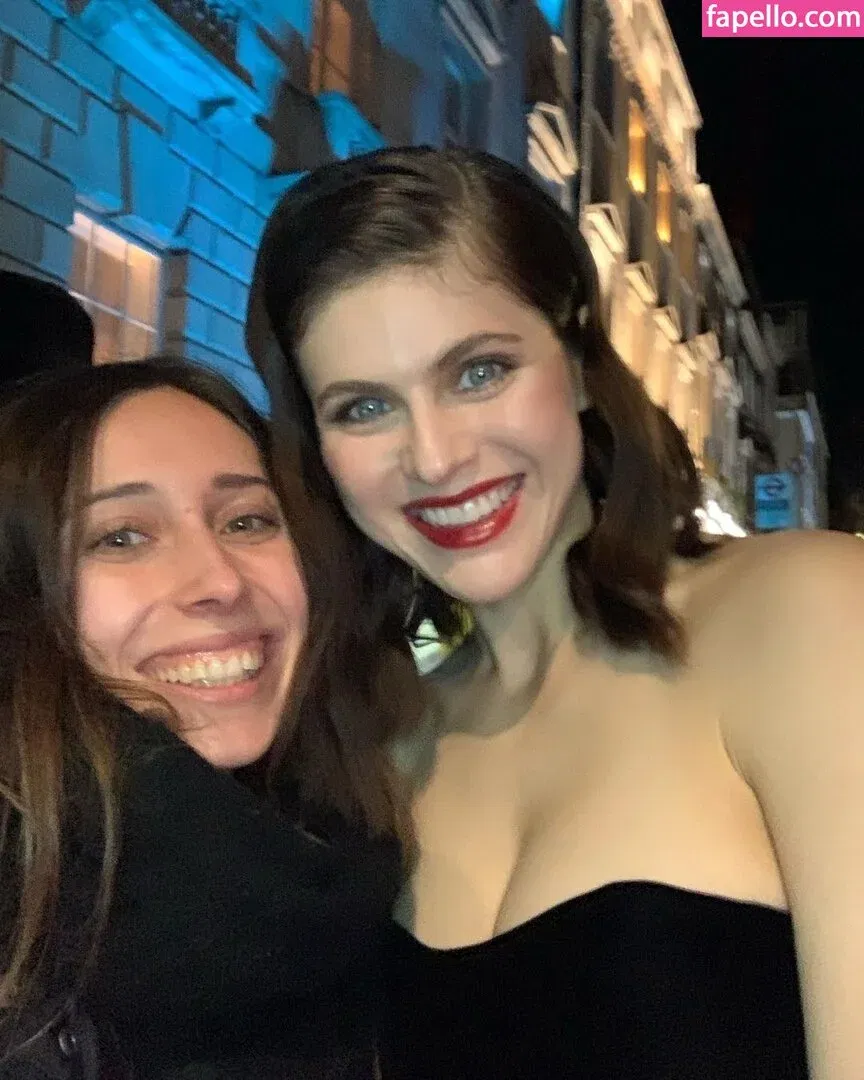 Alexandra Daddario Onlyfans Photo Gallery 