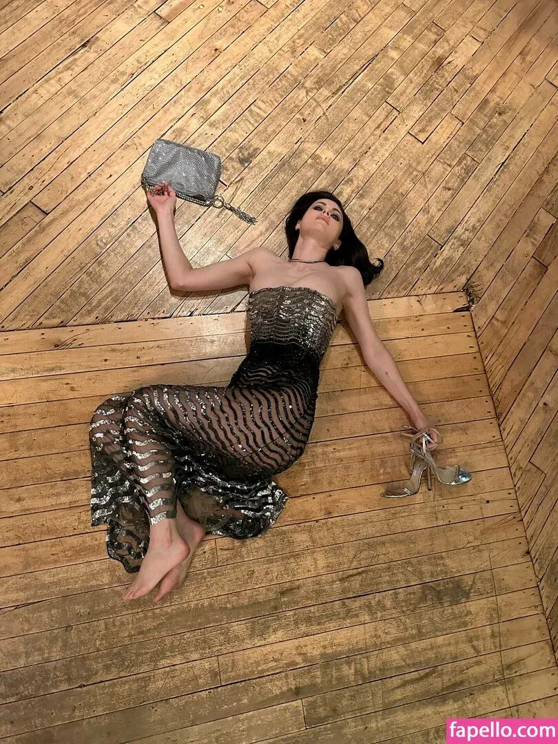 Alexandra Daddario Onlyfans Photo Gallery 