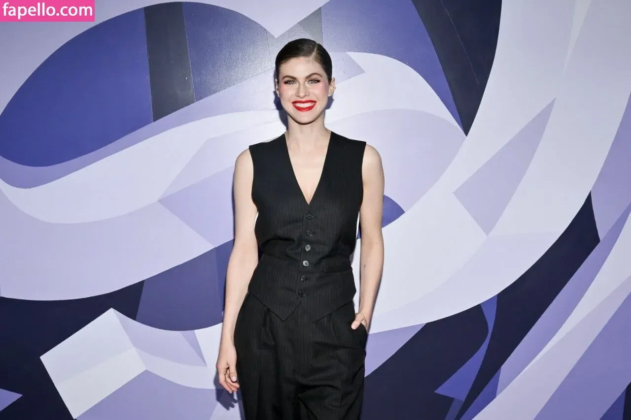 Alexandra Daddario Onlyfans Photo Gallery 
