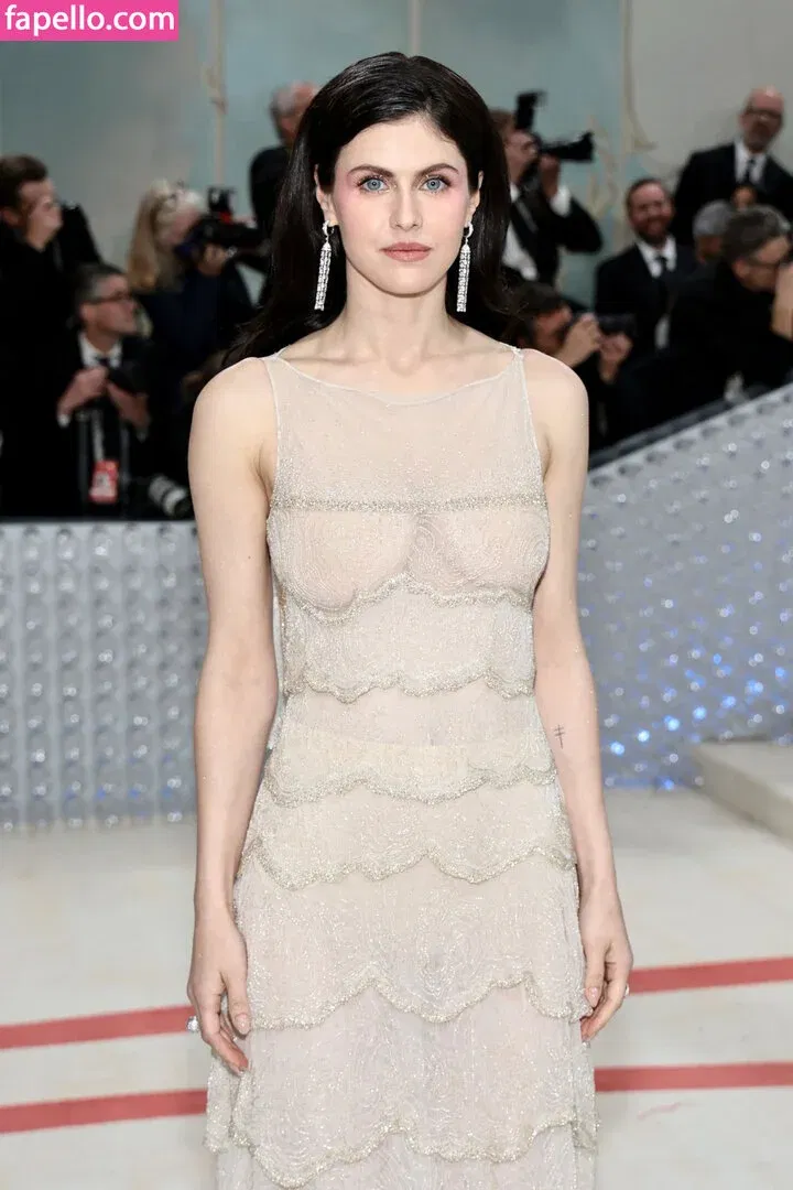 Alexandra Daddario Onlyfans Photo Gallery 