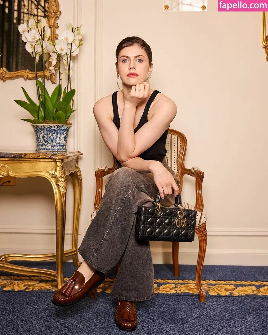 Alexandra Daddario Onlyfans Photo Gallery 