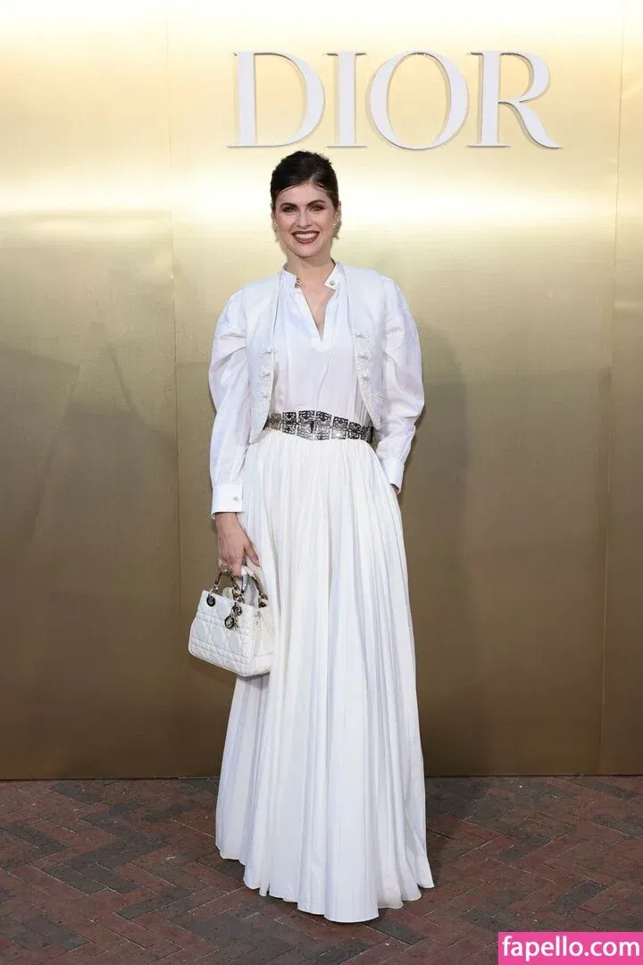 Alexandra Daddario Onlyfans Photo Gallery 