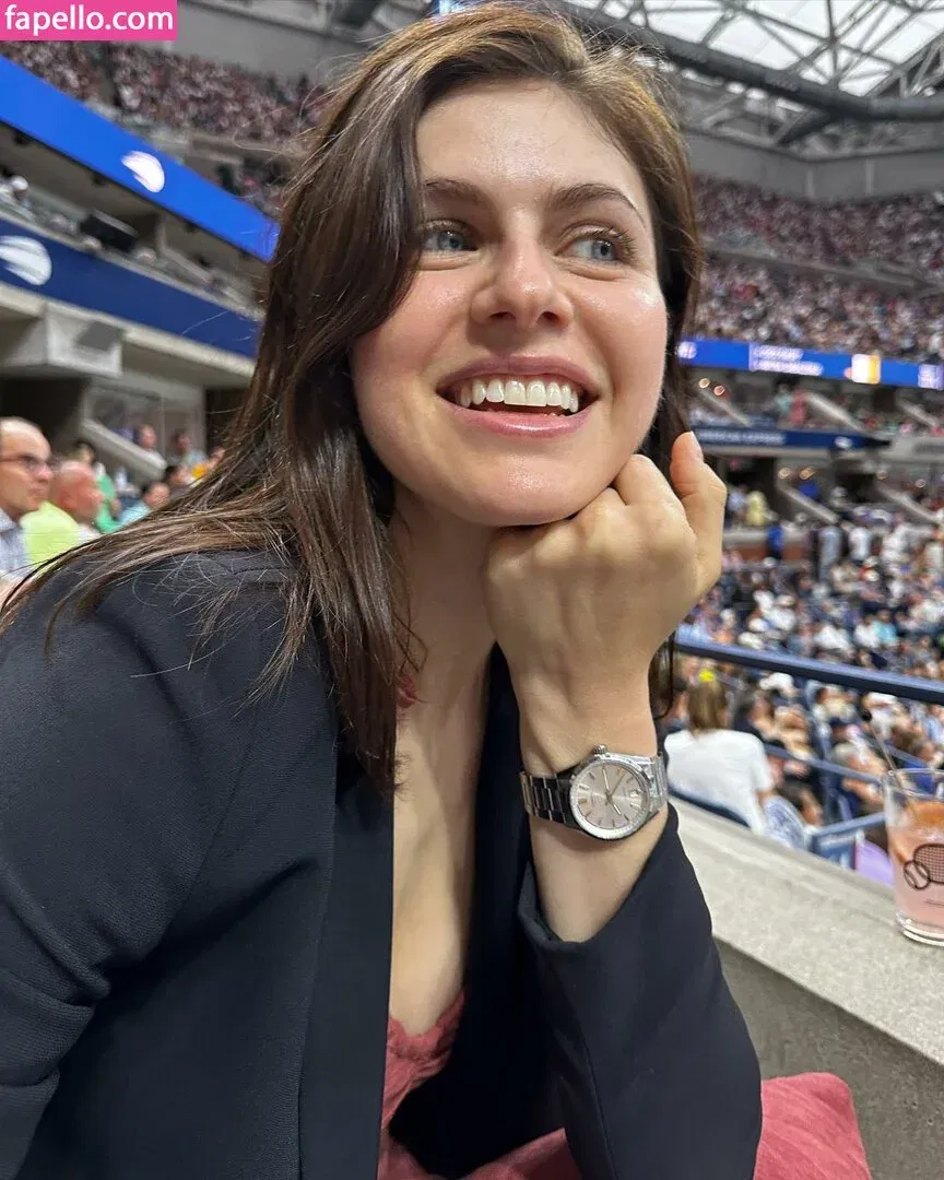 Alexandra Daddario Onlyfans Photo Gallery 