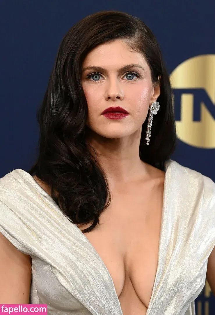 Alexandra Daddario Onlyfans Photo Gallery 