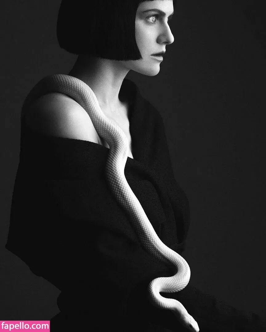 Alexandra Daddario Onlyfans Photo Gallery 