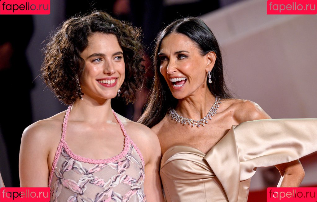 Alexandra Daddario Onlyfans Photo Gallery 