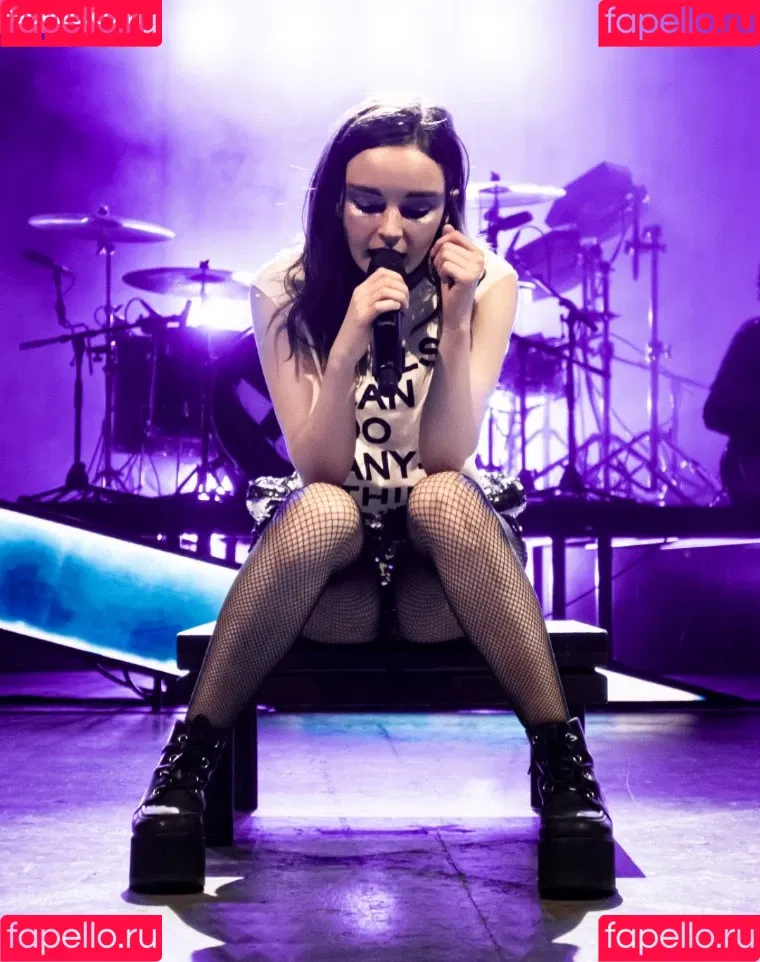 Lauren Mayberry Onlyfans Photo Gallery 