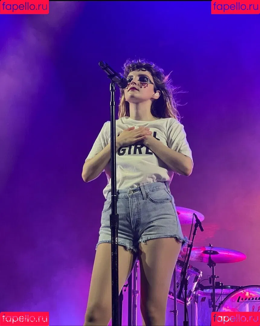 Lauren Mayberry Onlyfans Photo Gallery 