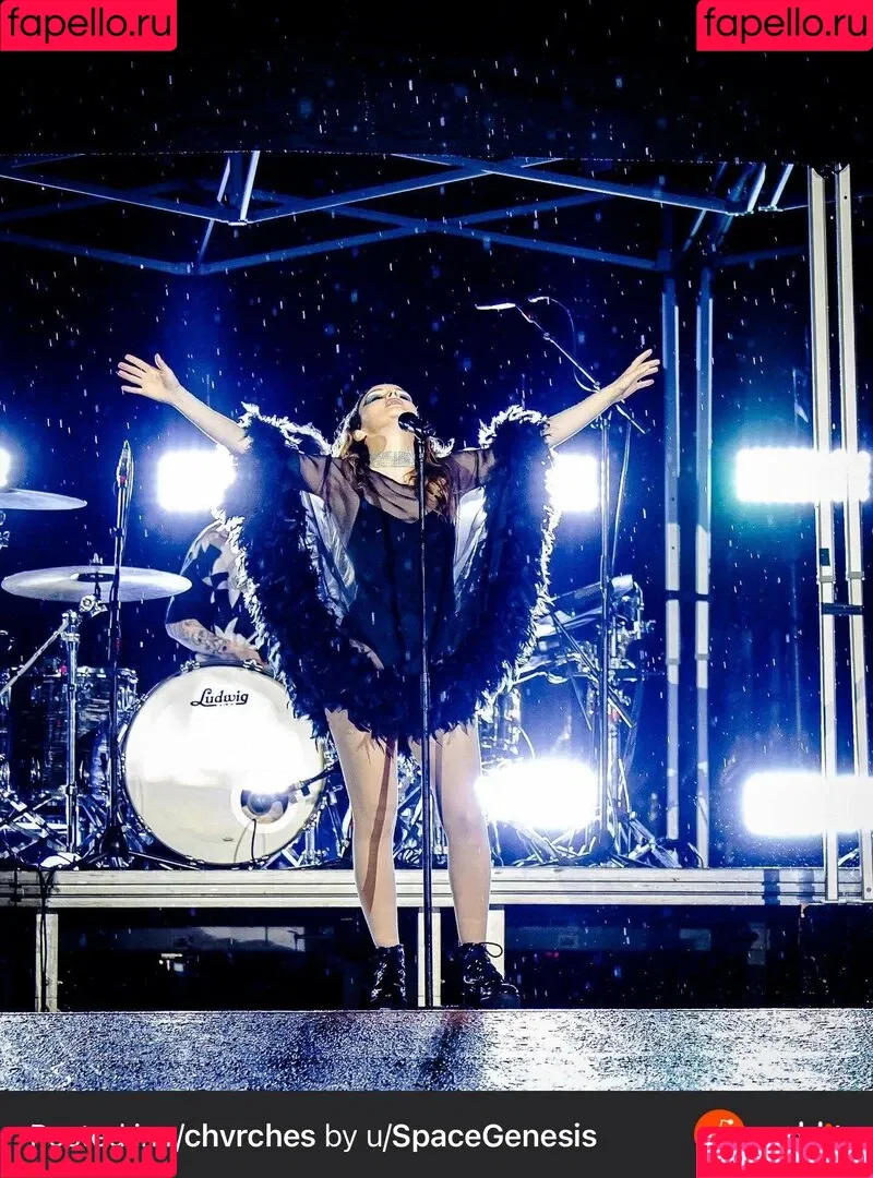Lauren Mayberry Onlyfans Photo Gallery 