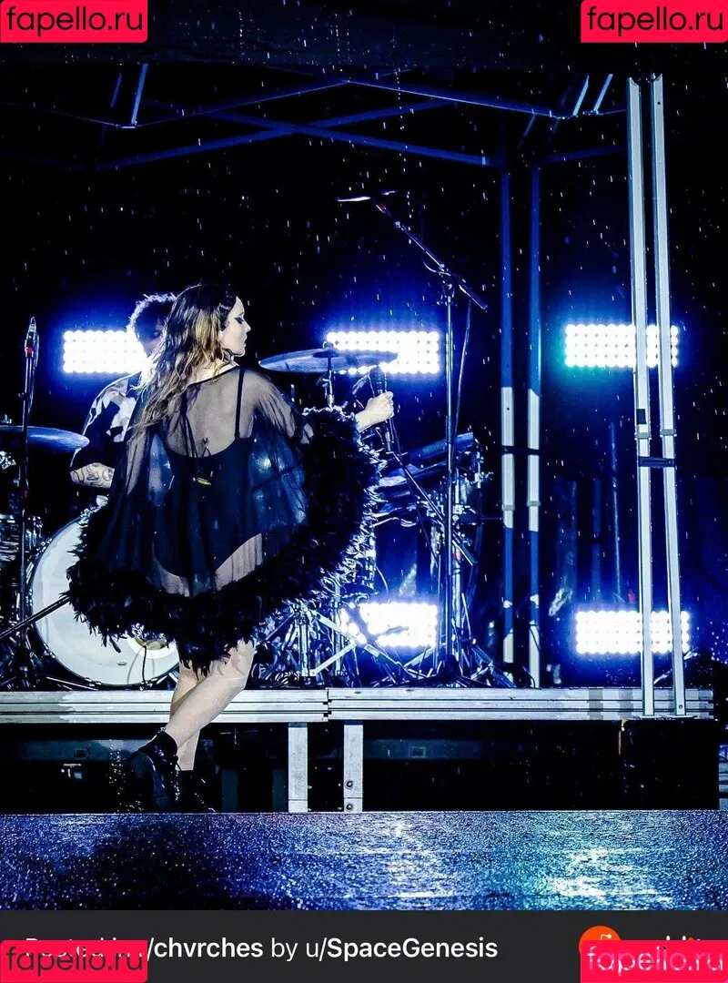 Lauren Mayberry Onlyfans Photo Gallery 