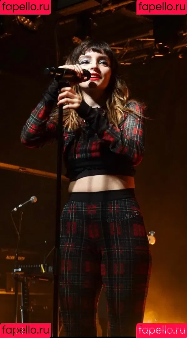 Lauren Mayberry Onlyfans Photo Gallery 