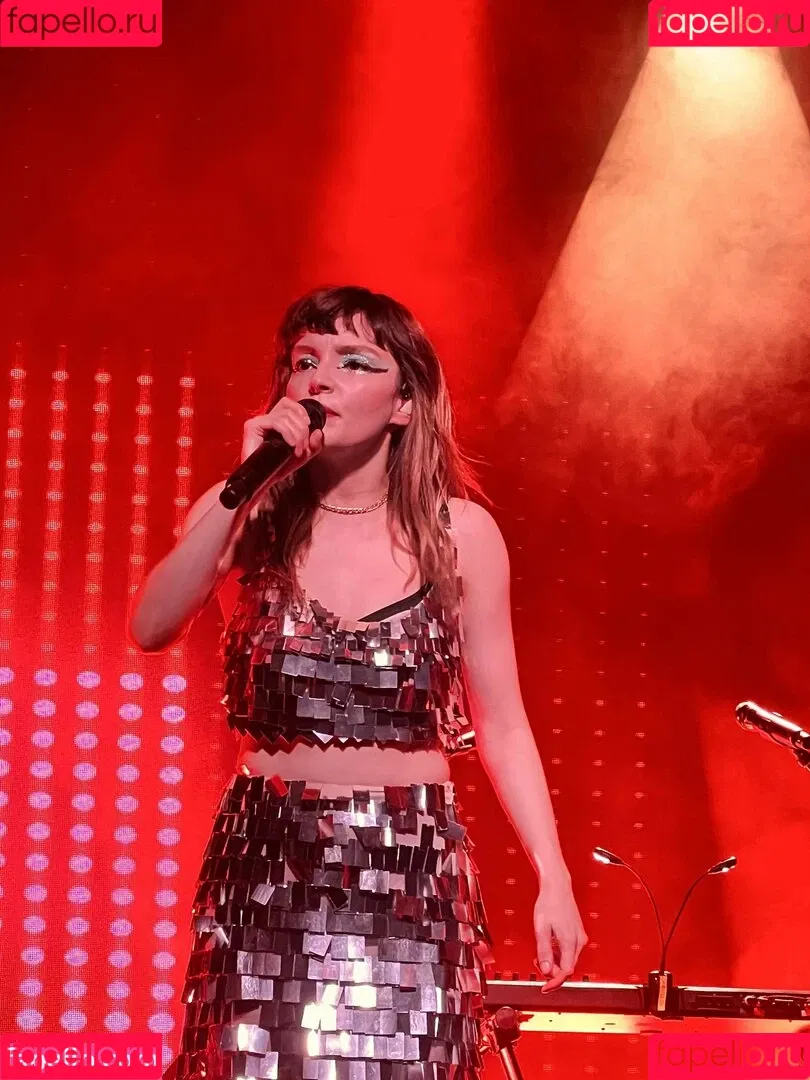 Lauren Mayberry Onlyfans Photo Gallery 