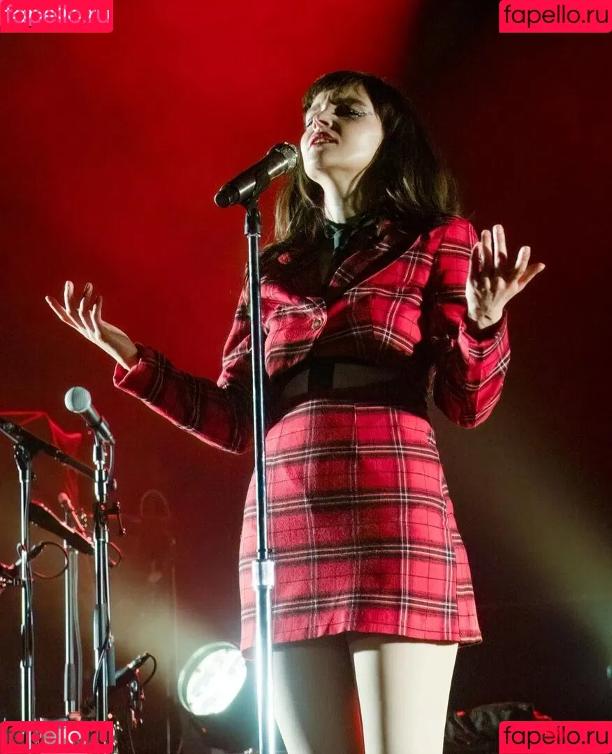 Lauren Mayberry Onlyfans Photo Gallery 