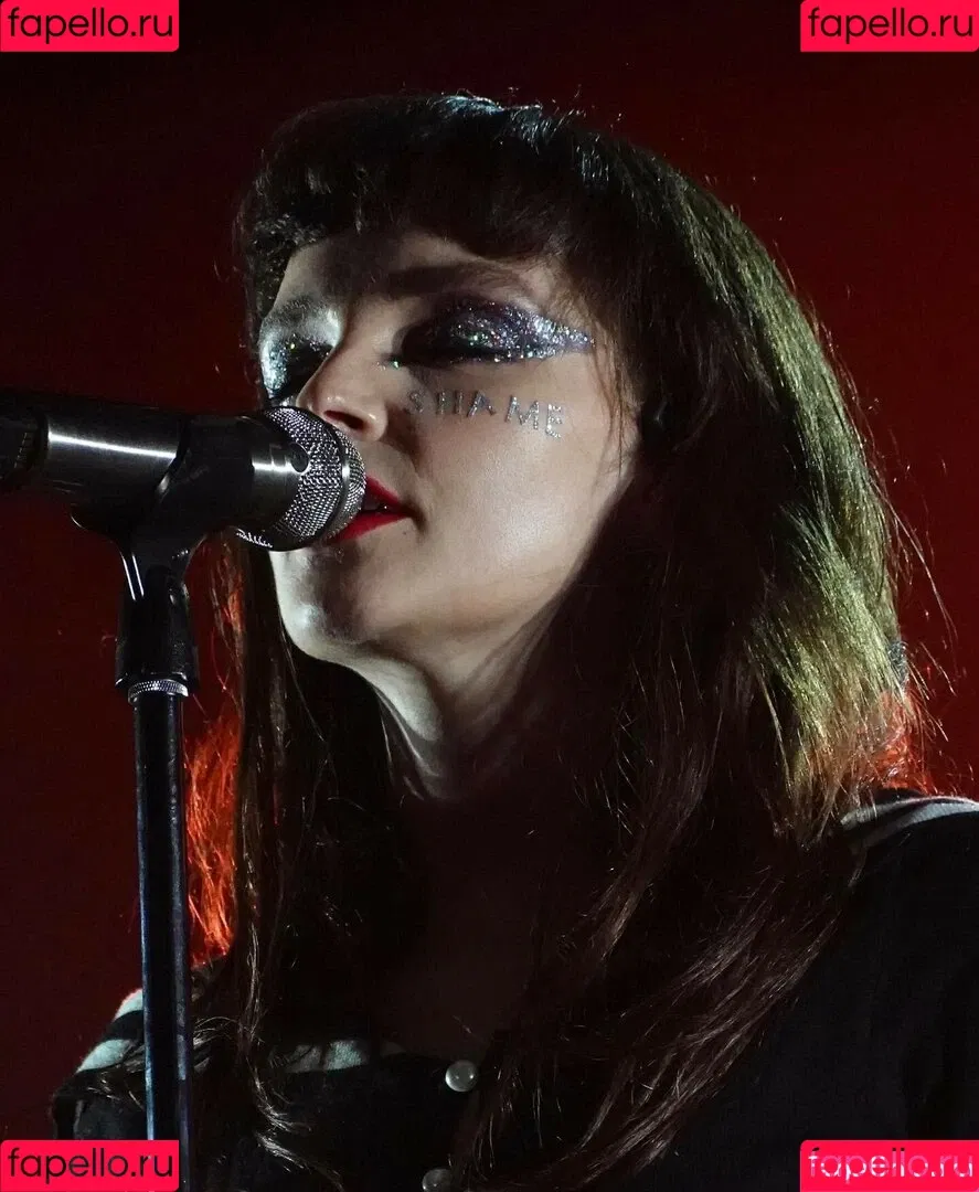 Lauren Mayberry Onlyfans Photo Gallery 