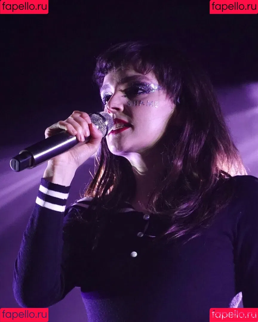 Lauren Mayberry Onlyfans Photo Gallery 