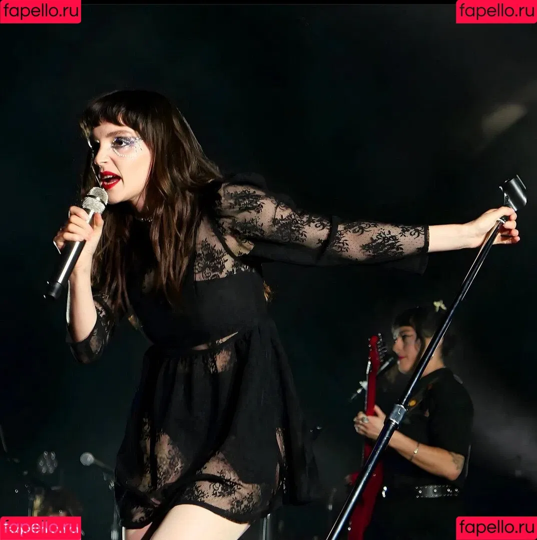 Lauren Mayberry Onlyfans Photo Gallery 