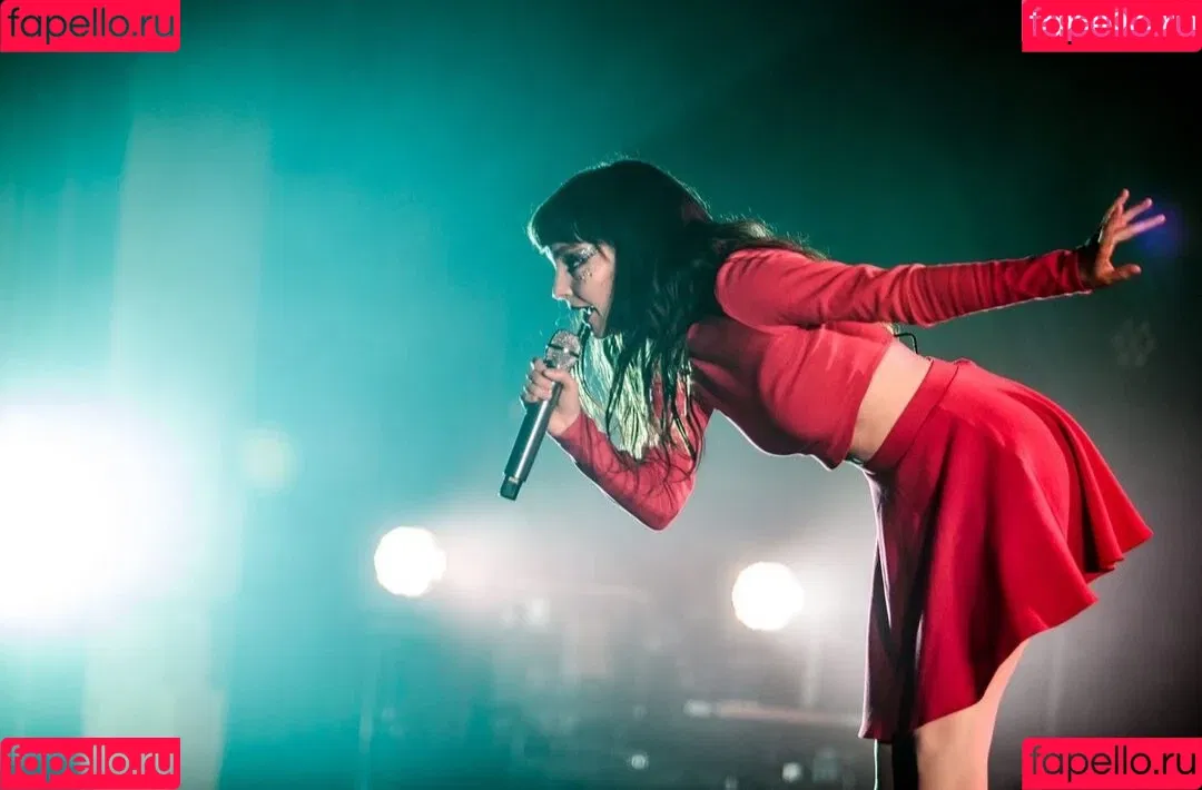 Lauren Mayberry Onlyfans Photo Gallery 