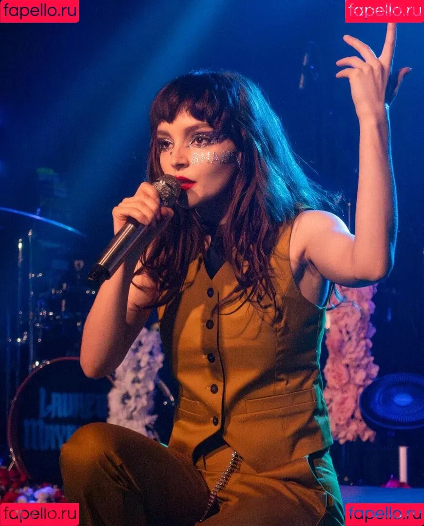 Lauren Mayberry Onlyfans Photo Gallery 