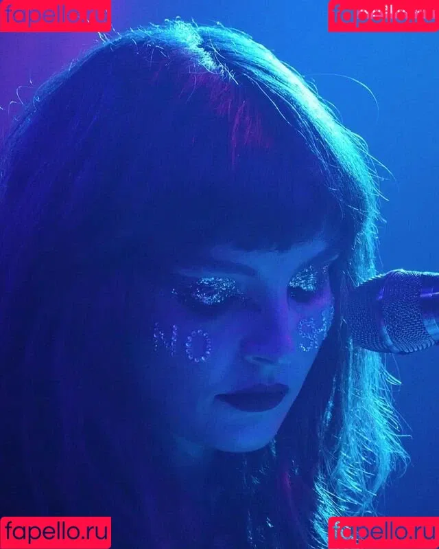 Lauren Mayberry Onlyfans Photo Gallery 