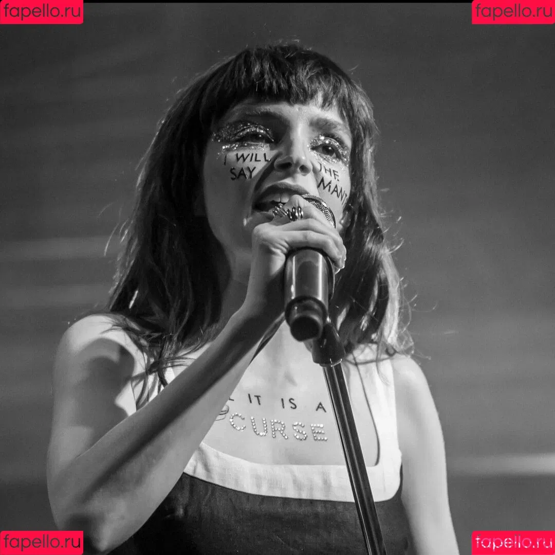 Lauren Mayberry Onlyfans Photo Gallery 