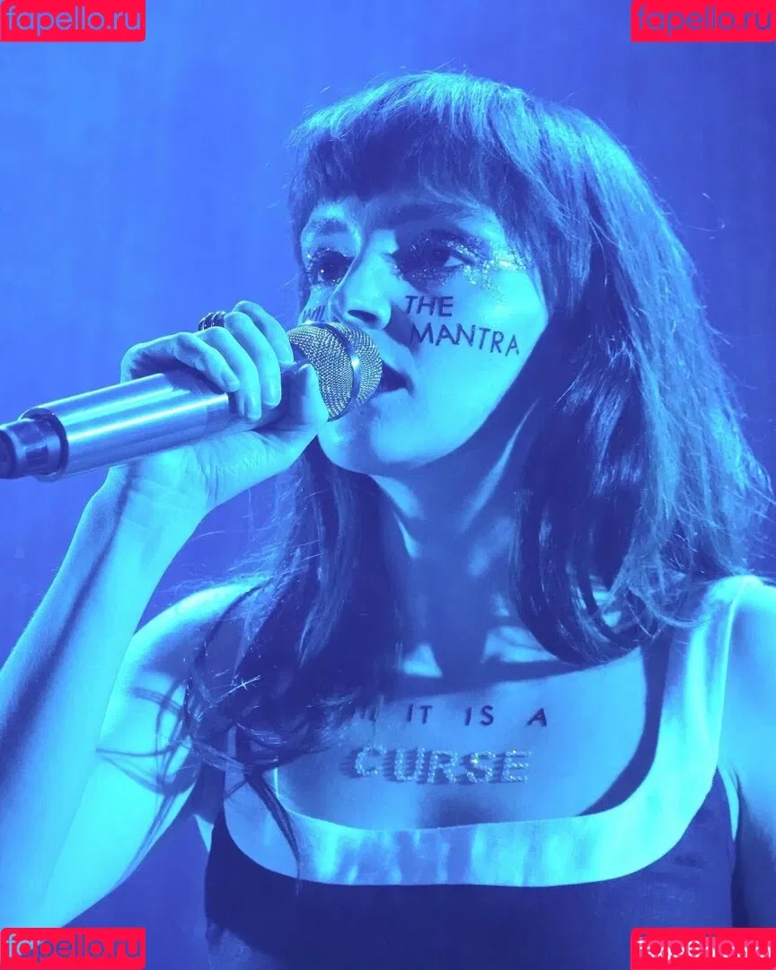 Lauren Mayberry Onlyfans Photo Gallery 