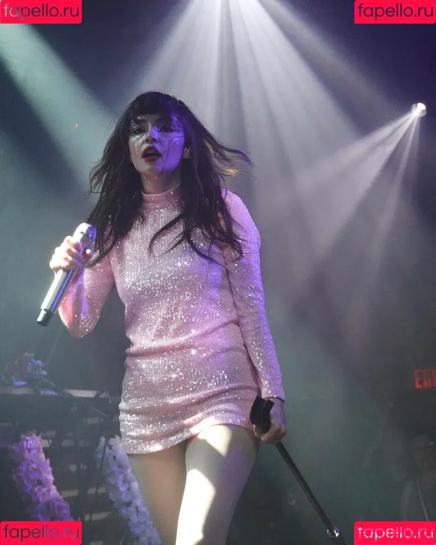 Lauren Mayberry Onlyfans Photo Gallery 