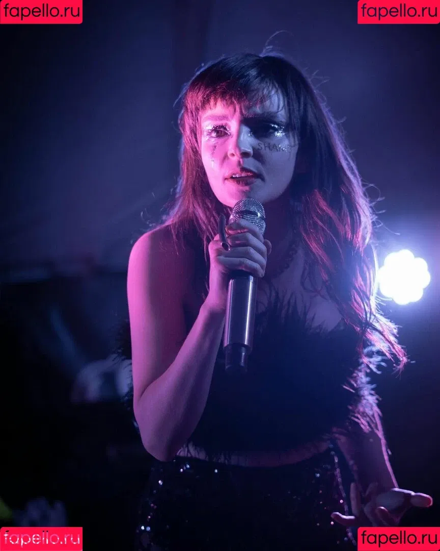 Lauren Mayberry Onlyfans Photo Gallery 