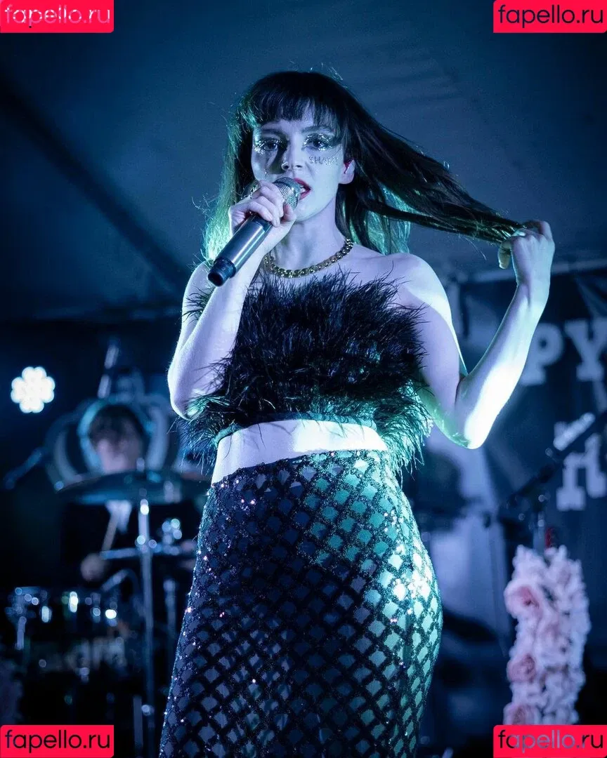 Lauren Mayberry Onlyfans Photo Gallery 