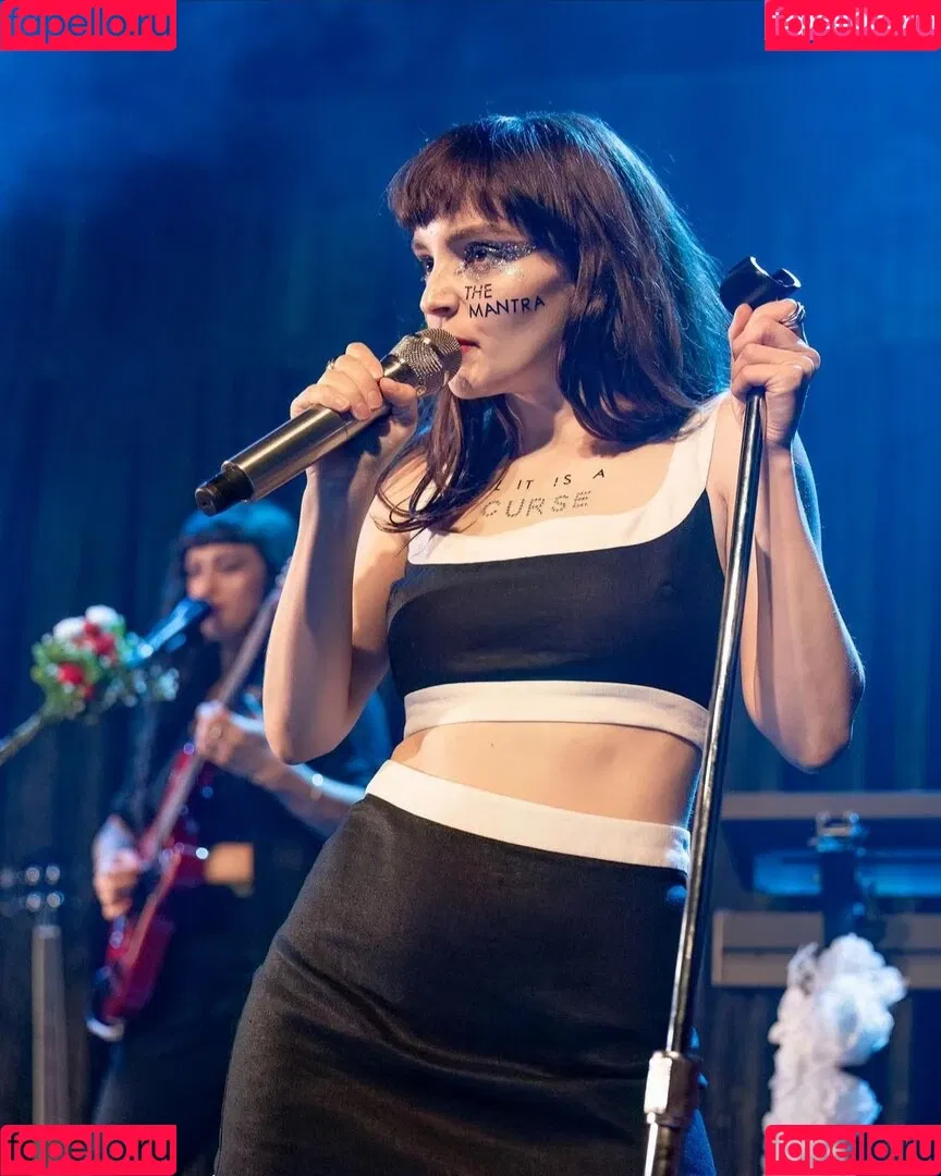 Lauren Mayberry Onlyfans Photo Gallery 