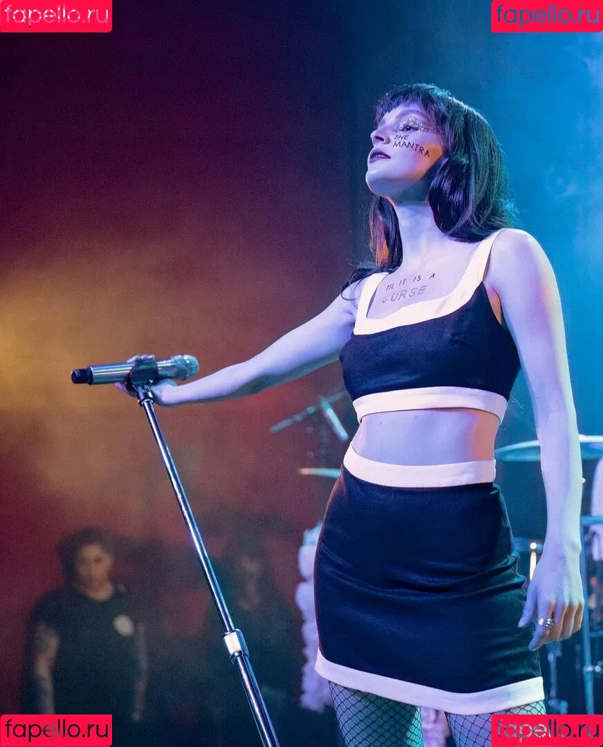 Lauren Mayberry Onlyfans Photo Gallery 