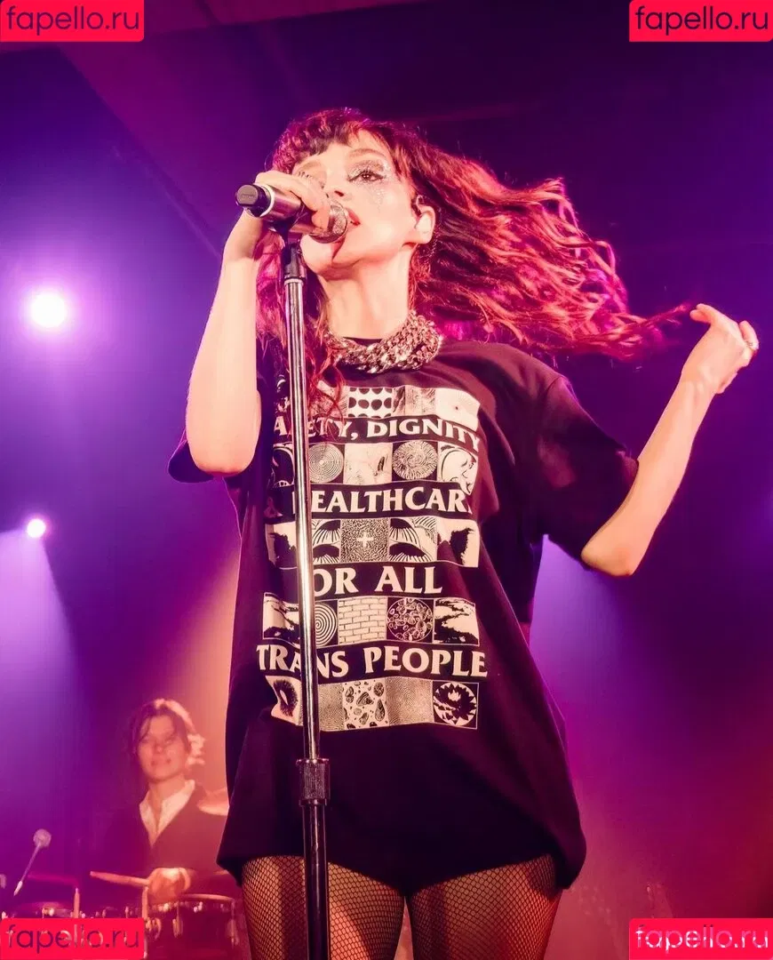 Lauren Mayberry Onlyfans Photo Gallery 