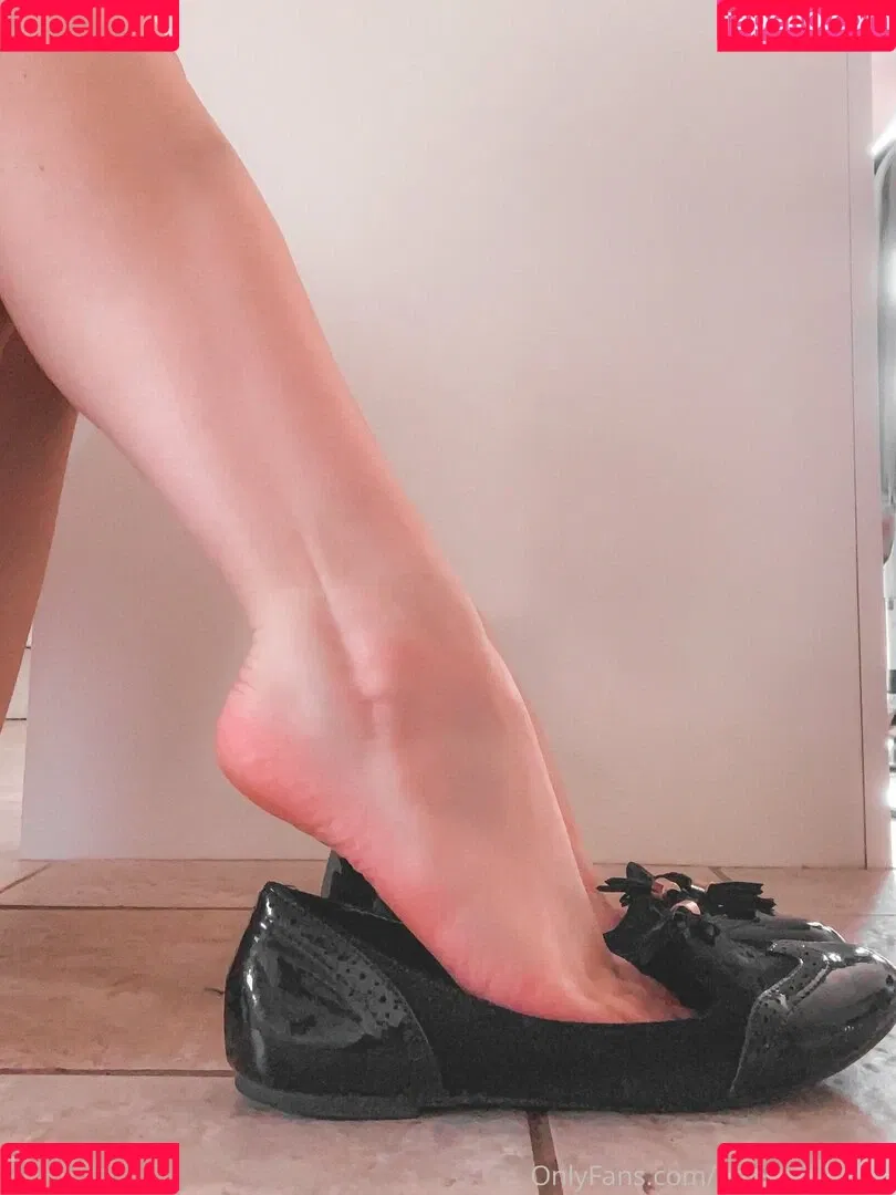 FootGirlGoneBad Onlyfans Photo Gallery 