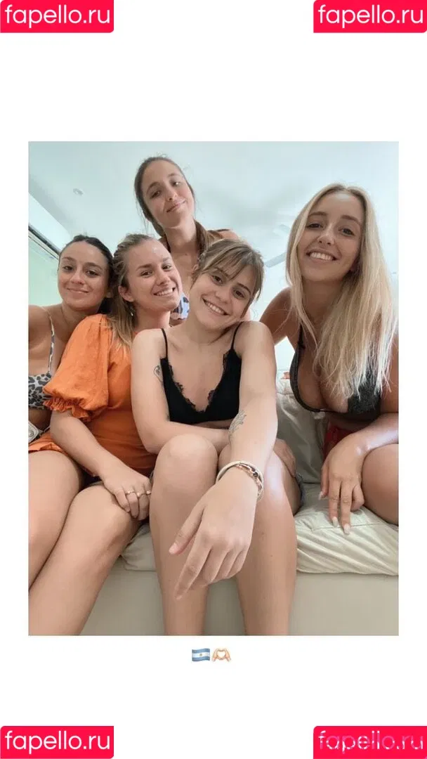 BustyAna Onlyfans Photo Gallery 