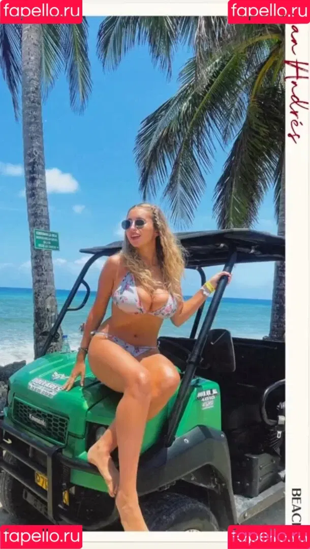 BustyAna Onlyfans Photo Gallery 