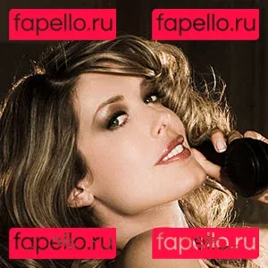 Tara Moss Onlyfans Photo Gallery 