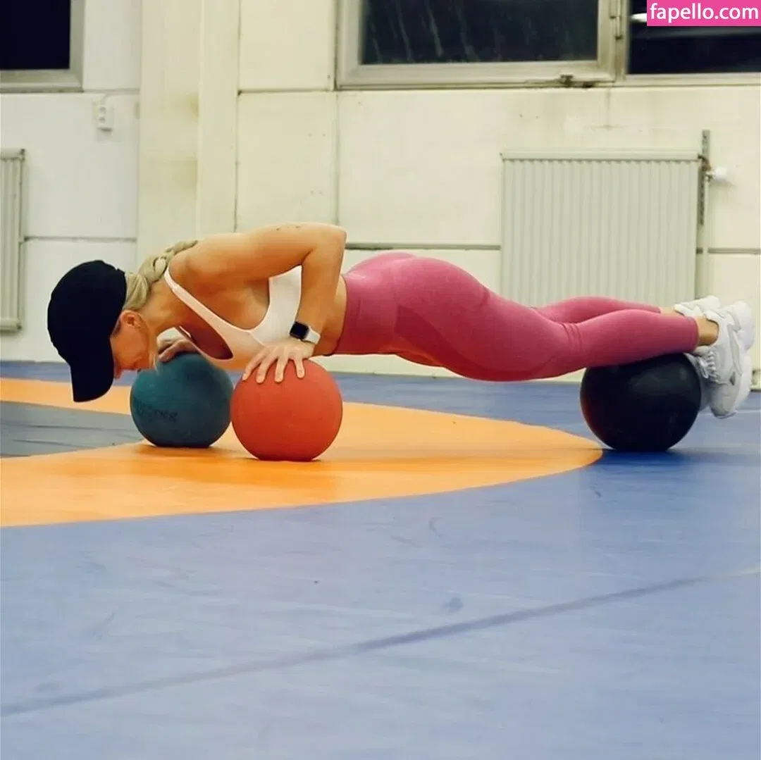 Elin Hedstrom Onlyfans Photo Gallery 