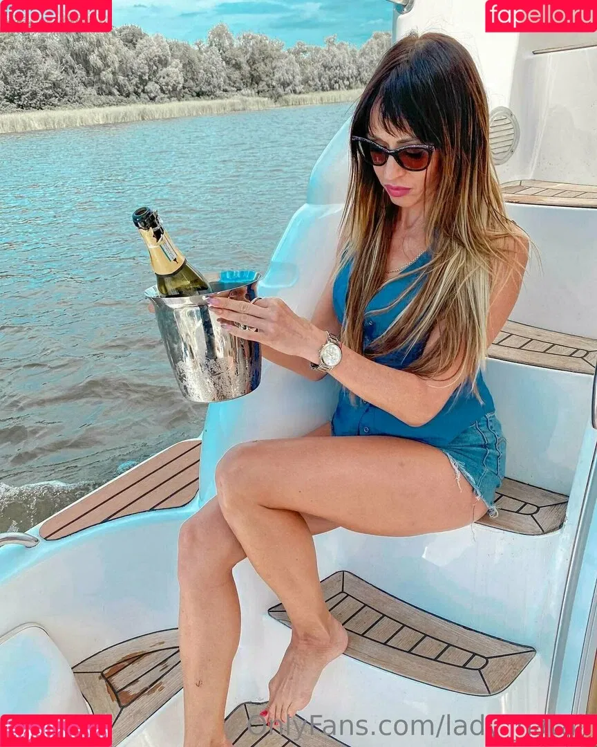 lady_natali Onlyfans Photo Gallery 